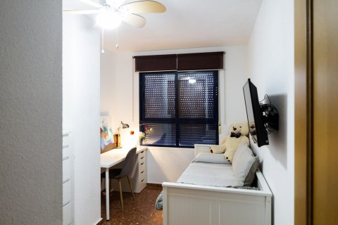 Apartment for sale Valencia, Spain 2 bedrooms, 79 sq.m. No. 133562 - photo 19