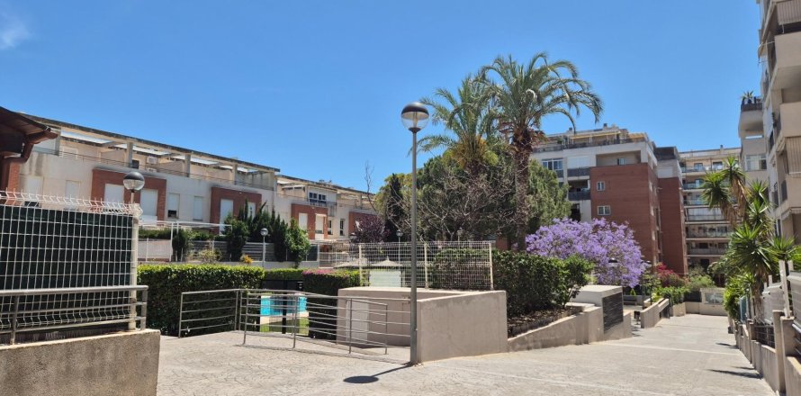 Apartment Valencia, Spain 2 bedrooms, 81 sq.m. No. 133561