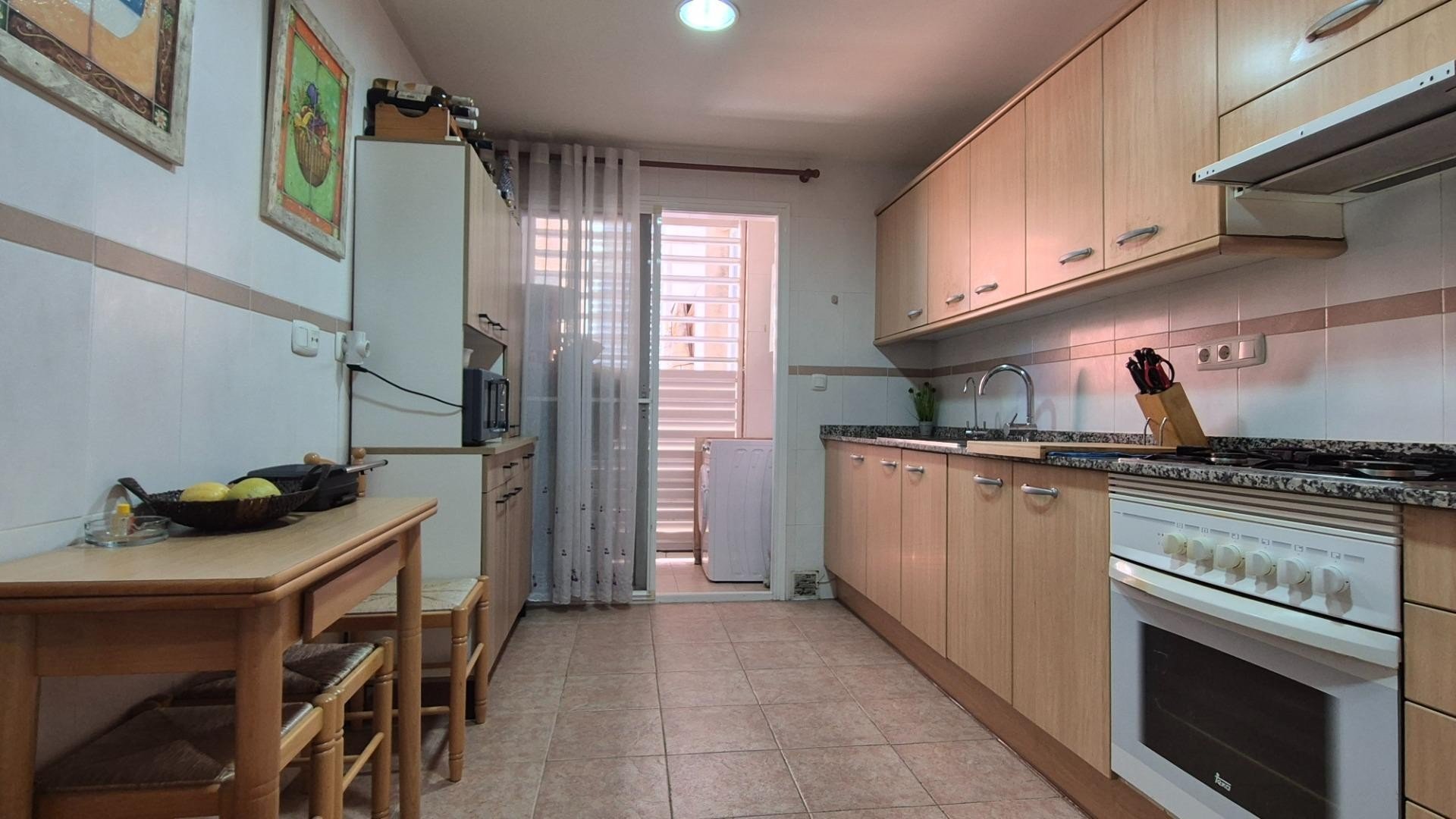 Apartamento en Valencia, València, España 2 dormitorios, 81 m2 No. 133561