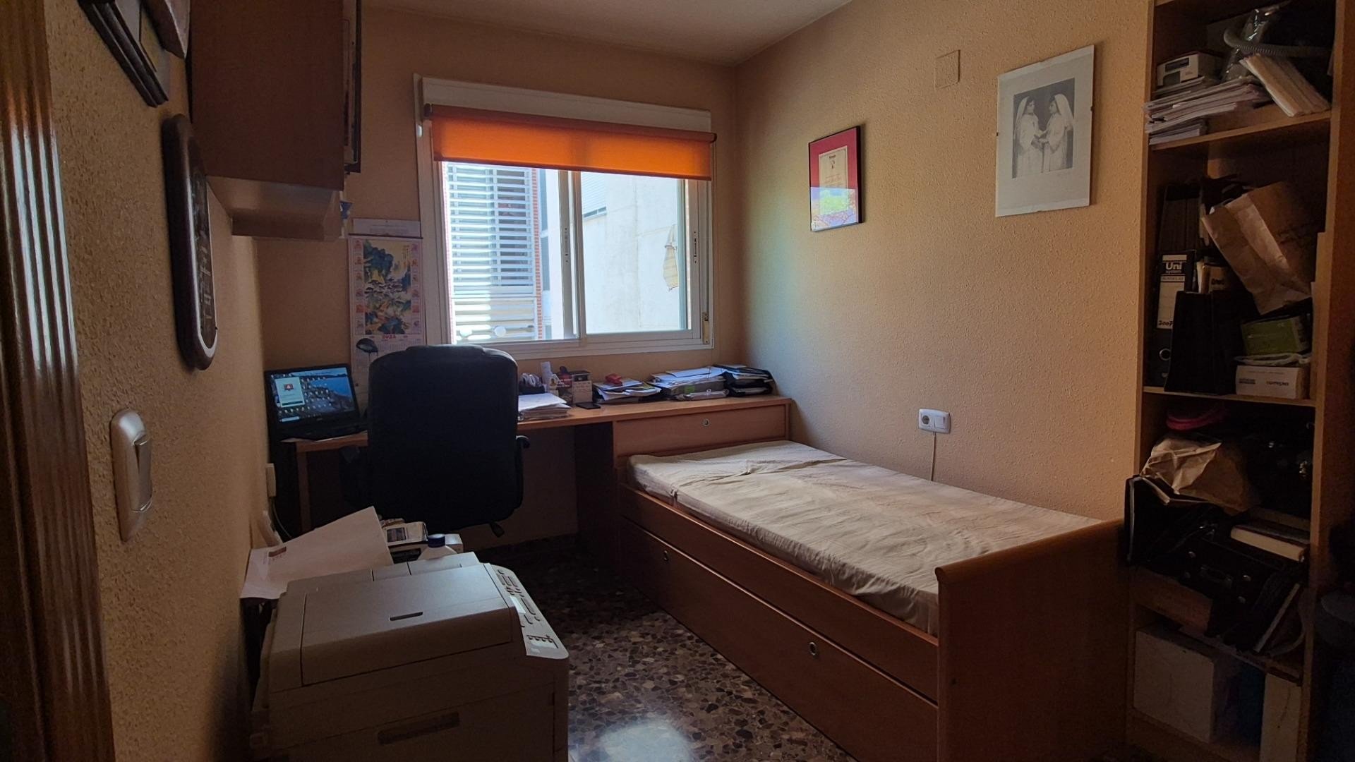 Apartamento en Valencia, València, España 2 dormitorios, 81 m2 No. 133561