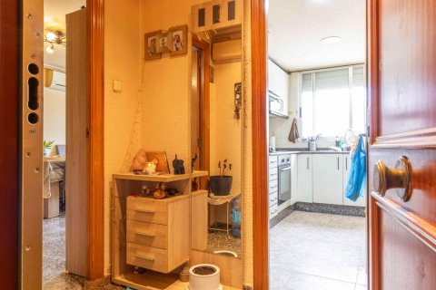 Apartamento en venta Valencia, València, España 3 dormitorios, 72 m2 No. 133560 - foto 1