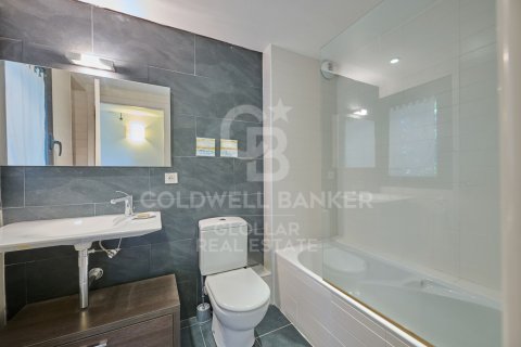 Apartment à louer en Espagne, 2 chambres, 70 m2 No. 179224 - photo 12