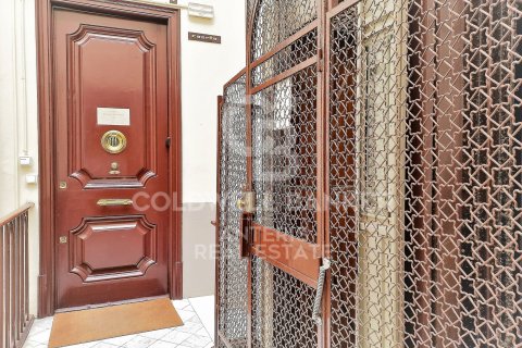 Office à louer à Barcelona, Espagne, 320 m2 No. 179220 - photo 6