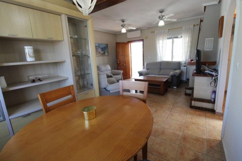 Продажа виллы в Сан-Мигель-де-Салинас, Аликанте, Испания 3 спальни, 90м2 №196438 - фото 10