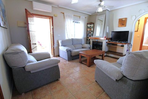 Продажа виллы в Сан-Мигель-де-Салинас, Аликанте, Испания 3 спальни, 90м2 №196438 - фото 9