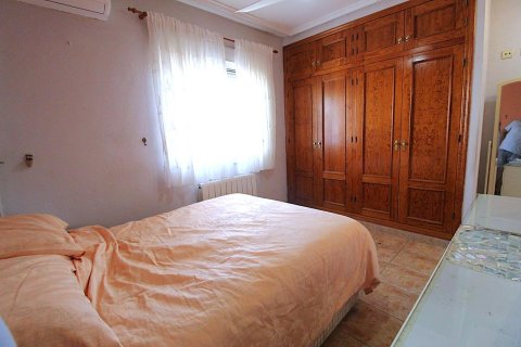 Продажа виллы в Сан-Мигель-де-Салинас, Аликанте, Испания 3 спальни, 90м2 №196438 - фото 18