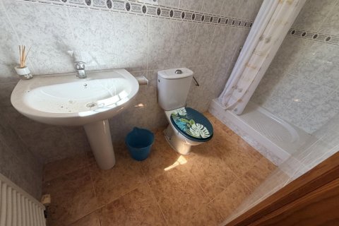 Villa till salu i Torremendo, Alicante, Spanien 6 sovrum, 429 kvm. Nr. 196437 - foto 15