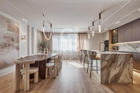 Продажа квартиры в Мадрид, Испания 3 спальни, 162м2 №158571 - фото 24