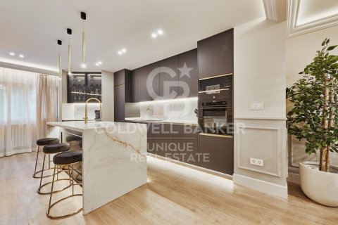 Продажа квартиры в Мадрид, Испания 3 спальни, 123м2 №158572 - фото 23