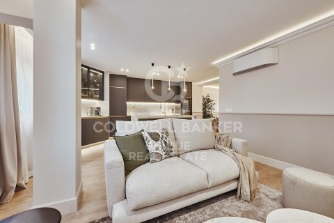 Wohnung zum Verkauf in Madrid, Spanien 3 Schlafzimmer, 123 m2 Nr. 158572 - Foto 2