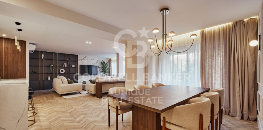 Appartamento a Madrid, Spagna 3 camere da letto, 155 mq. N° 158570