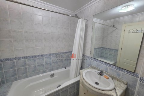 Apartment for sale in Los Alcazares, Murcia, Spain 3 bedrooms, No. 193434 - photo 5