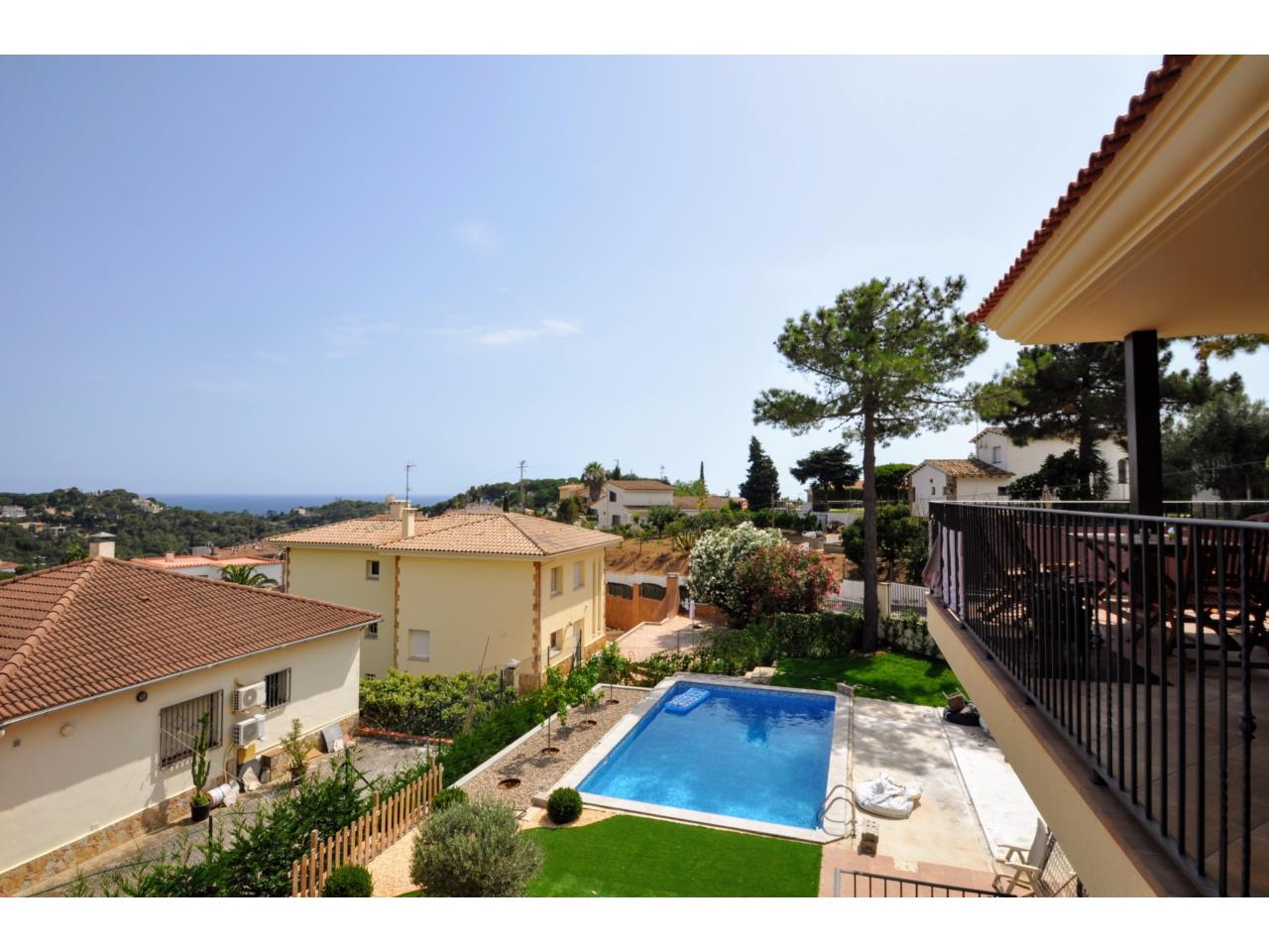 House in Lloret de Mar, Girona, Spanien 8 Schlafzimmer,  Nr. 140803