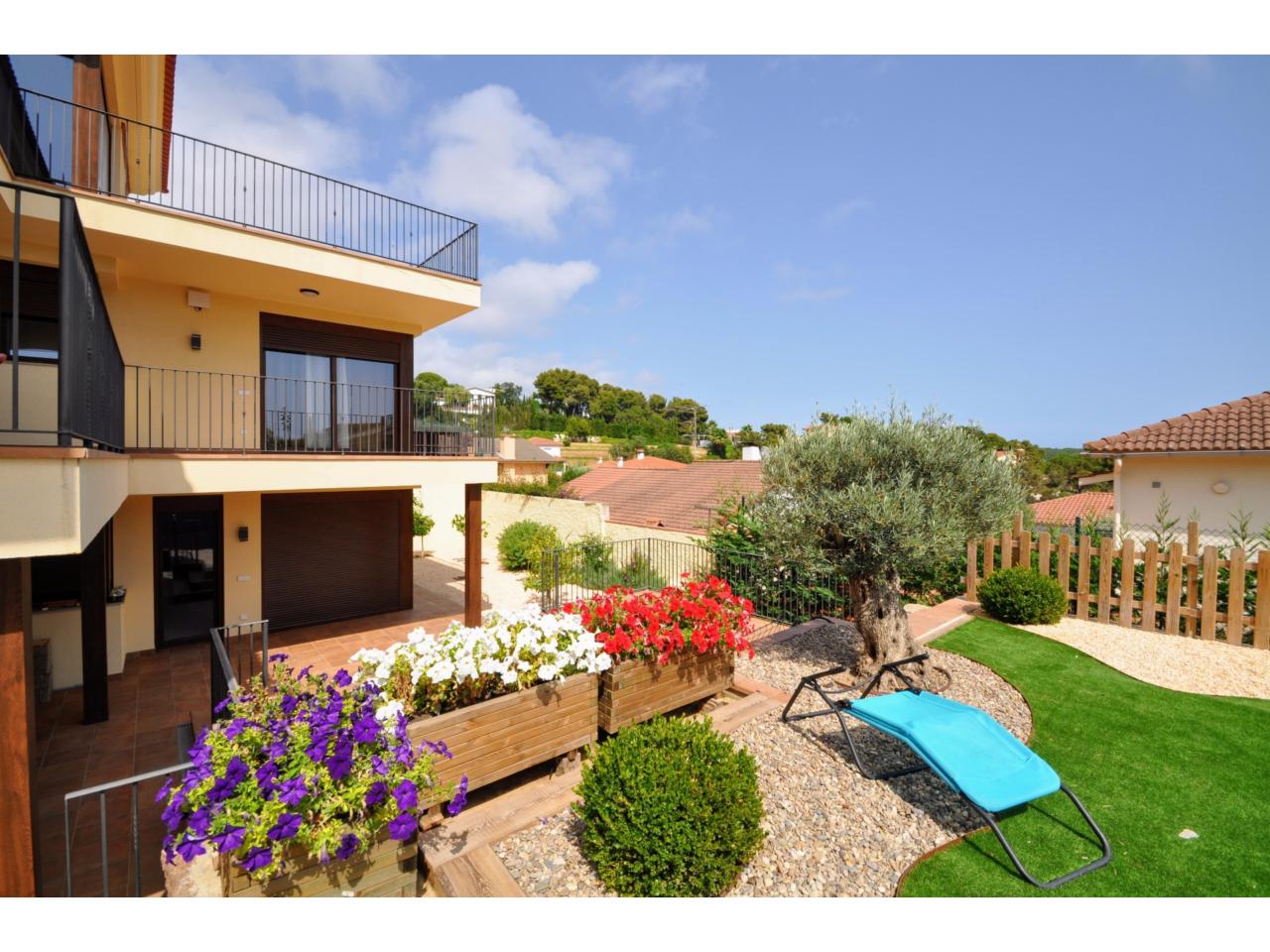 House in Lloret de Mar, Girona, Spanien 8 Schlafzimmer,  Nr. 140803