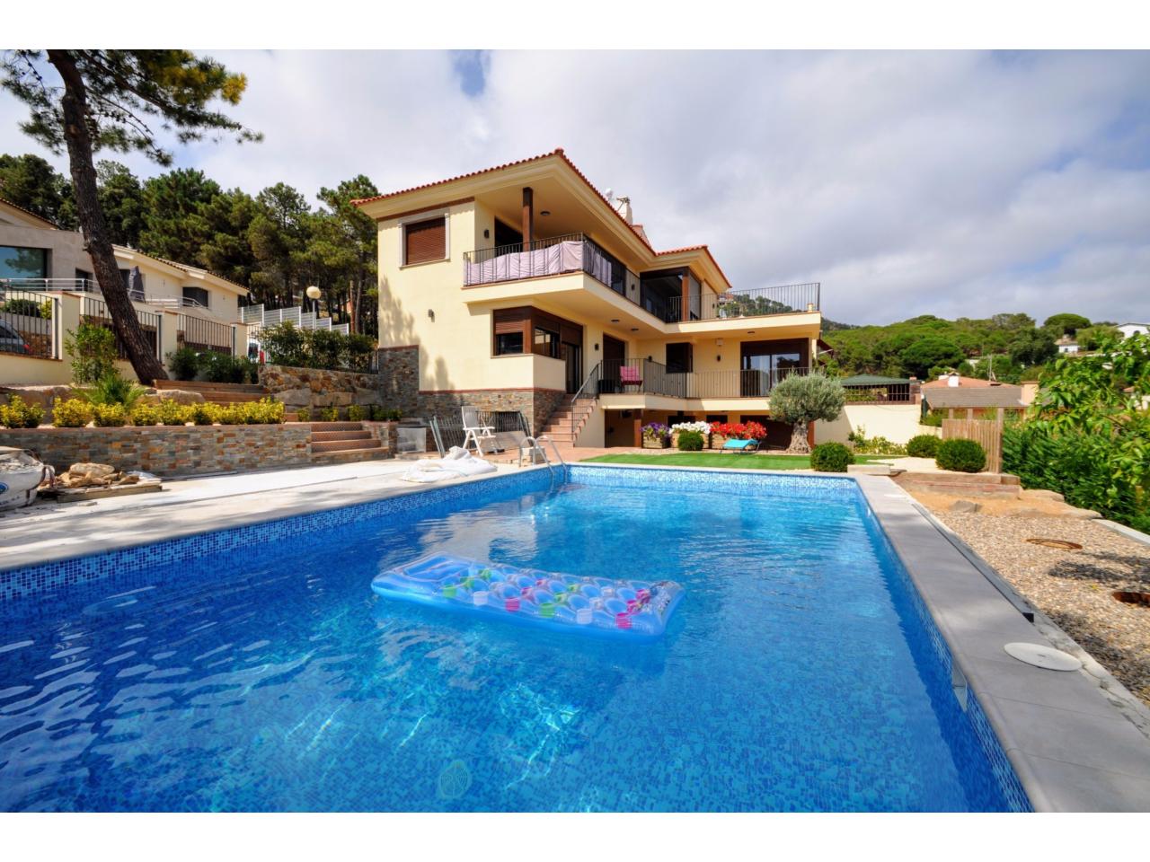 House in Lloret de Mar, Girona, Spanien 8 Schlafzimmer,  Nr. 140803