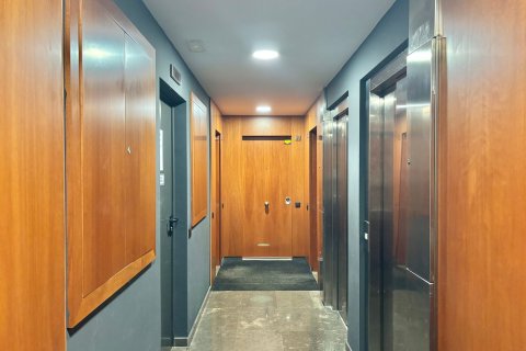 Apartamento en venta en Barcelona, España 2 dormitorios, 78 m2 No. 140806 - foto 30