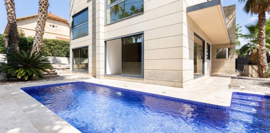 Дом в Сан-Кугат-дель-Вальес, Барселона, Испания 4 спальни, №140801