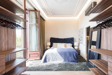 Apartamento en venta en Barcelona, España 2 dormitorios, No. 140805 - foto 19