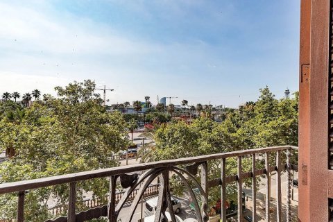 Apartamento en venta en Barcelona, España 2 dormitorios, No. 140805 - foto 16