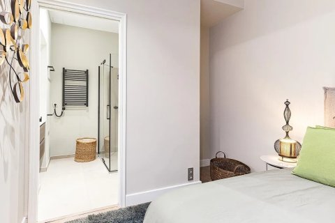 Apartamento en venta en Barcelona, España 2 dormitorios, No. 140805 - foto 24