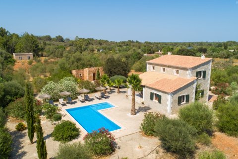 Finca en Algaida, Mallorca, España 5 dormitorios, 250 m2 No. 155756