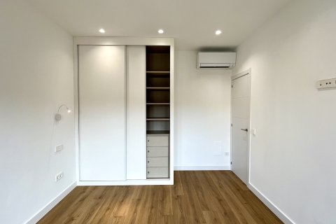 Apartamento en alquiler en Palma de Mallorca, Mallorca, España 3 dormitorios, 80 m2 No. 155752 - foto 8