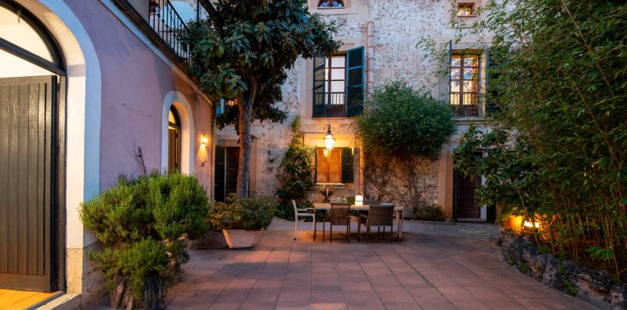 Townhouse à Alaro, Mallorca, Espagne 20 chambres, 1500 m2 No. 190825