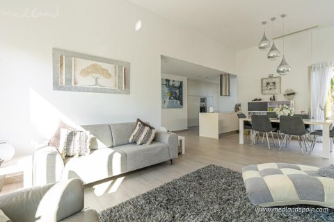 Villa en venta Benijófar, Alicante, España 3 dormitorios,  No. 139064 - foto 3