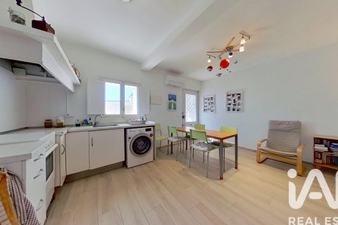 Продажа виллы в Камарлес, Таррагона, Испания 6 спален, 127м2 №184924 - фото 4