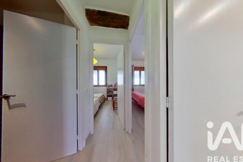 Продажа виллы в Камарлес, Таррагона, Испания 6 спален, 127м2 №184924 - фото 12