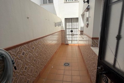 Apartment for sale in Lepe, Huelva, Spain 3 bedrooms, 83.24 sq.m. No. 184925 - photo 16