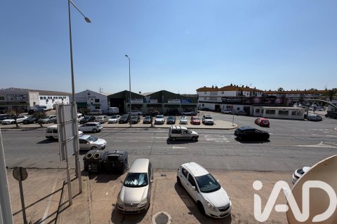 Apartment for sale in Lepe, Huelva, Spain 3 bedrooms, 83.24 sq.m. No. 184925 - photo 8