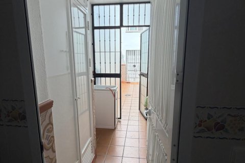 Apartment for sale in Lepe, Huelva, Spain 3 bedrooms, 83.24 sq.m. No. 184925 - photo 14