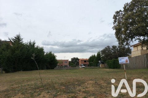 Продажа земельного участка в Карраскаль-де-Баррегас, Саламанка, Испания 662м2 №184927 - фото 2