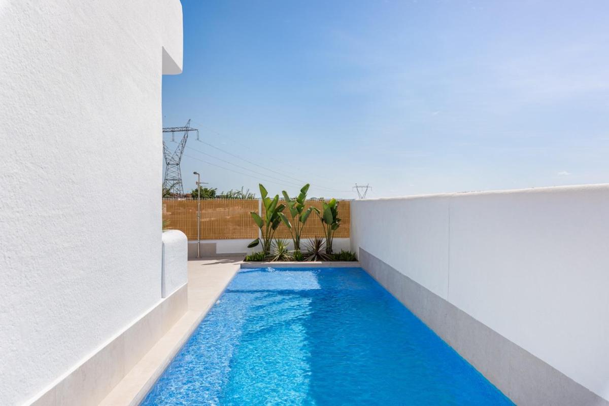 Villa à Los Alcazares, Murcia, Espagne 3 chambres, 121 m2 No. 97468