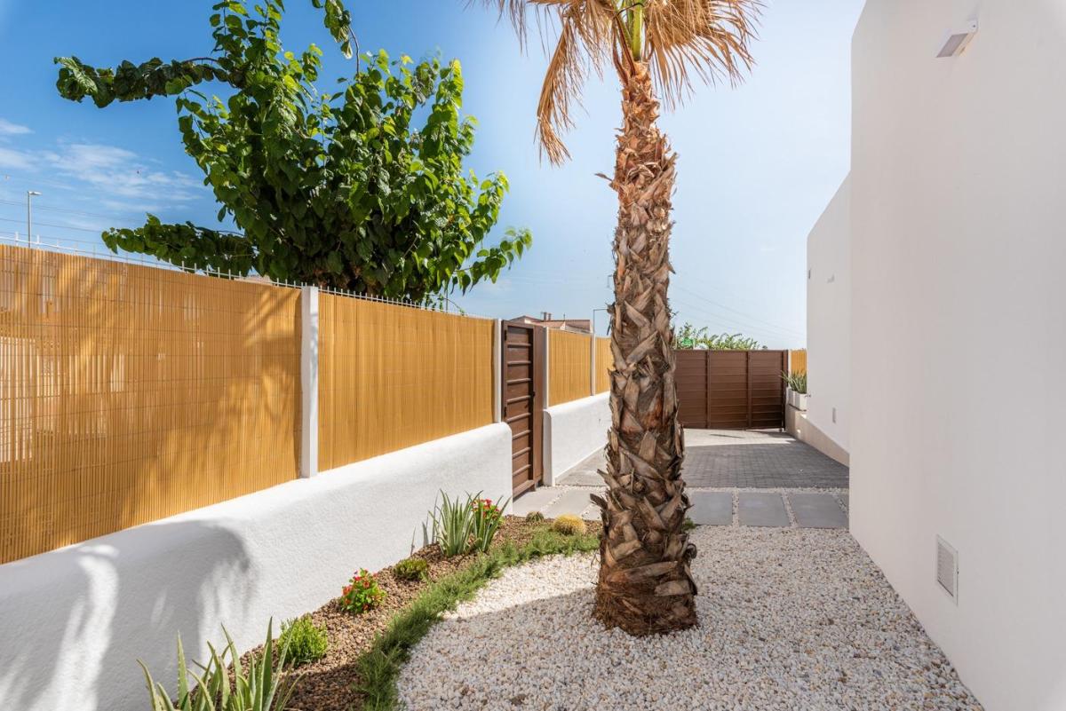 Villa à Los Alcazares, Murcia, Espagne 3 chambres, 121 m2 No. 97468
