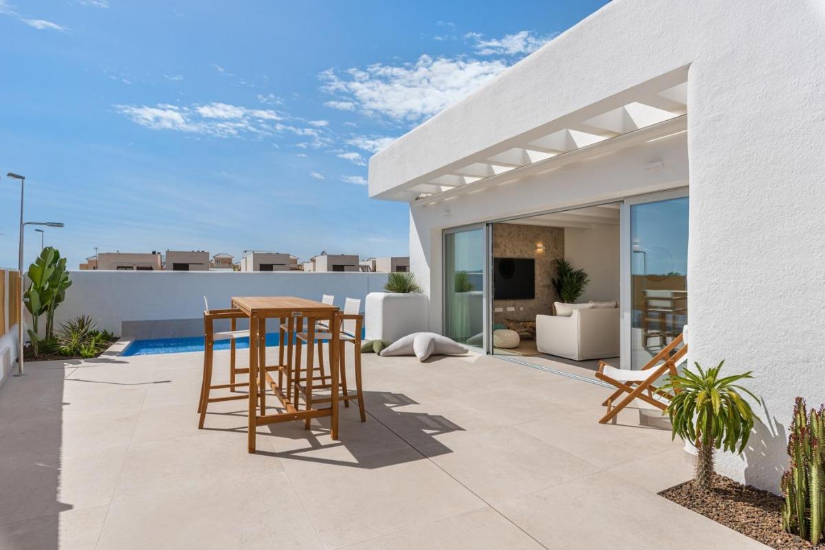 Villa à Los Alcazares, Murcia, Espagne 3 chambres, 121 m2 No. 97468