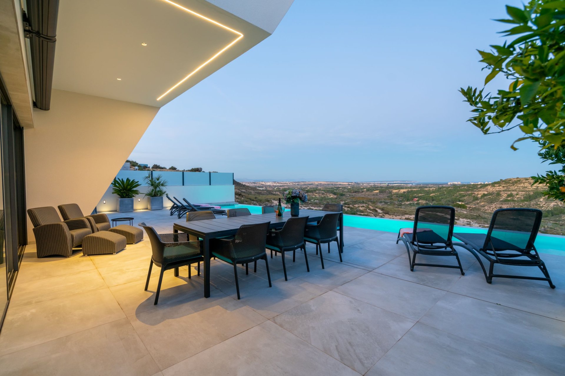 Villa in Ciudad Quesada, Alicante, Spanien 3 Schlafzimmer, 416 m2 Nr. 110236