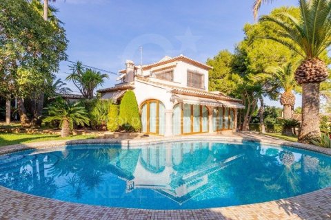 Villa zum Verkauf in Javea, Alicante, Spanien 3 Schlafzimmer, 229 m2 Nr. 160063 - Foto 1
