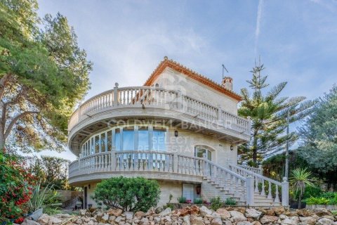 Villa in Javea, Alicante, Spain 4 bedrooms, 392 sq.m. No. 160064