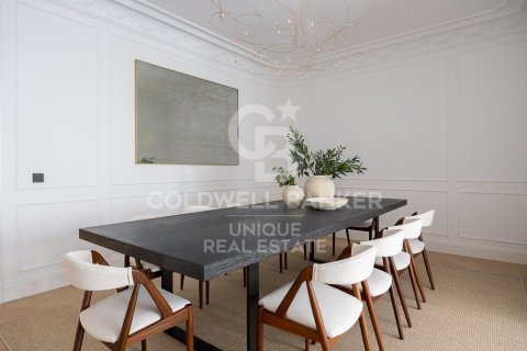 Huoneisto myytävänä Madrid, Espanja, 3 makuuhuonetta, 499 m2 No. 160062 - kuva 19