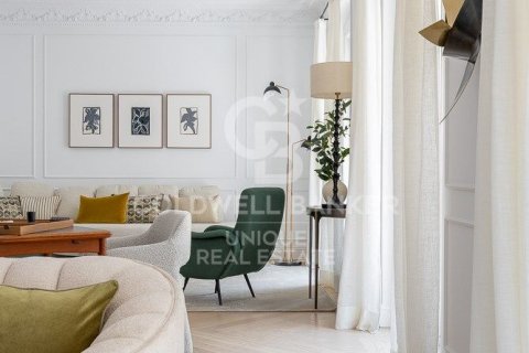 Apartament w Madrid, Hiszpania 3 sypialnie, 499 mkw. nr 160062 – zdjęcie 16