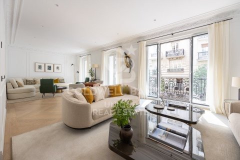 Apartament w Madrid, Hiszpania 3 sypialnie, 499 mkw. nr 160062 – zdjęcie 14