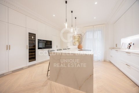 Huoneisto myytävänä Madrid, Espanja, 3 makuuhuonetta, 499 m2 No. 160062 - kuva 23