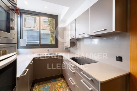 Продажа дома в Барселона, Испания 3 спальни, 172м2 №160060 - фото 15