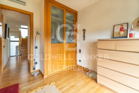 Продажа дома в Барселона, Испания 3 спальни, 172м2 №160060 - фото 23