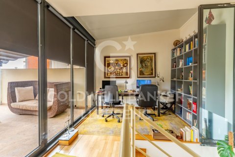 Продажа дома в Барселона, Испания 3 спальни, 172м2 №160060 - фото 26