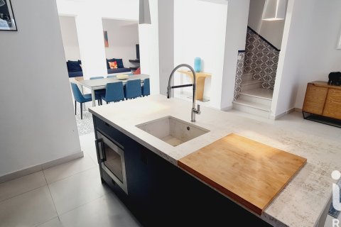 Продажа виллы в Эстепона, Малага, Испания 4 спальни, 260м2 №152795 - фото 5