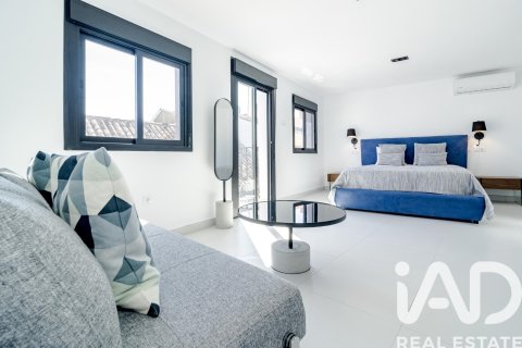 Продажа виллы в Эстепона, Малага, Испания 4 спальни, 260м2 №152795 - фото 16