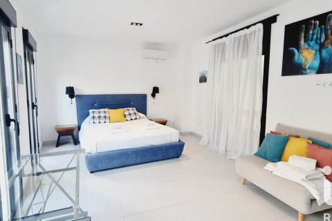 Продажа виллы в Эстепона, Малага, Испания 4 спальни, 260м2 №152795 - фото 19